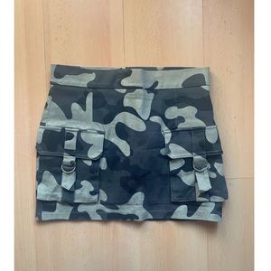 Fashion Nova Camo Print High-Waisted Skirt